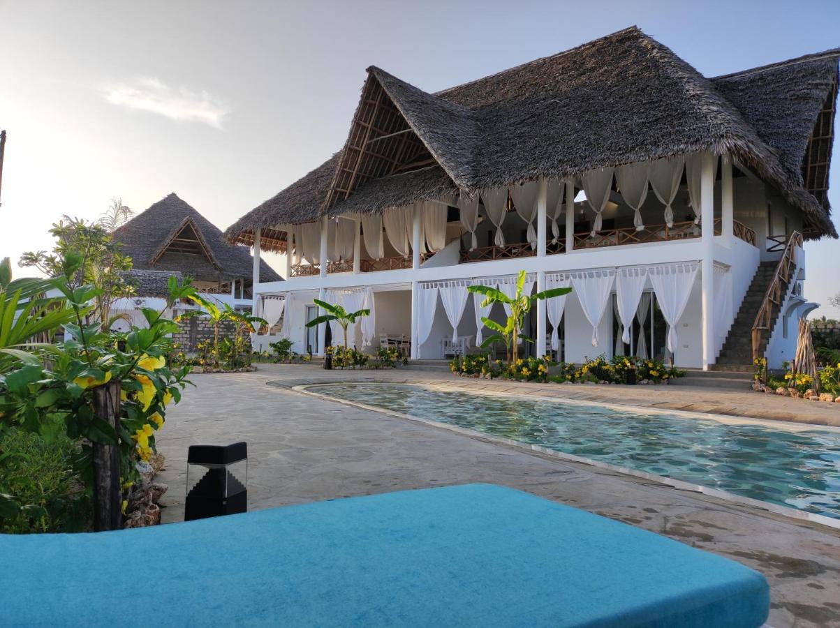 Ghelli House - Milele Resort 와타무 외부 사진